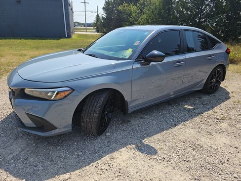 Used 2022 Honda Civic Sport image 8