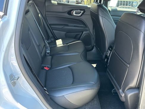 New 2026 Jeep Compass Latitude AWD/4WD image 17