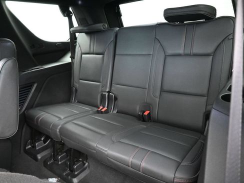 Used 2022 Chevrolet Tahoe RST w/ Sport Performance Package RWD image 43
