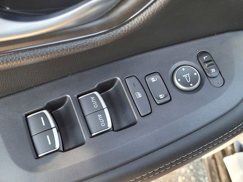 New 2026 Honda HR-V EX-L image 14