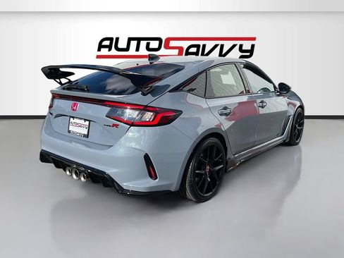 Used 2025 Honda Civic Type R image 7