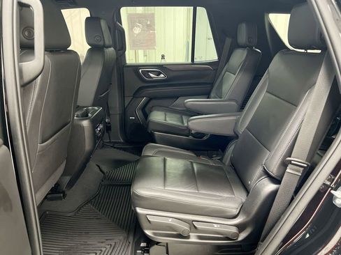 Used 2022 Chevrolet Tahoe LT w/ Luxury Package AWD/4WD image 22