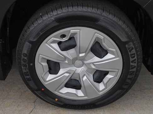 Certified 2024 Subaru Forester AWD/4WD image 13