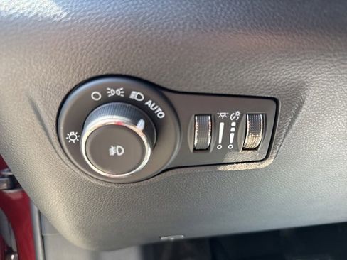 Used 2022 Jeep Compass Latitude image 20