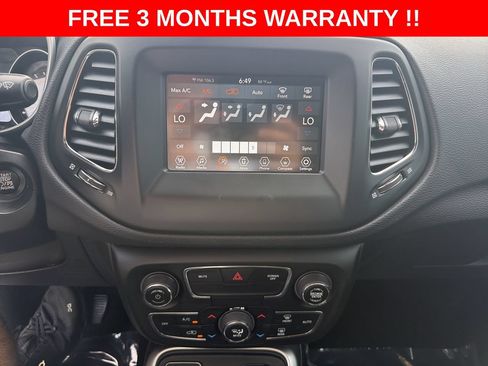 Used 2019 Jeep Compass Latitude w/ Popular Equipment Group FWD image 19