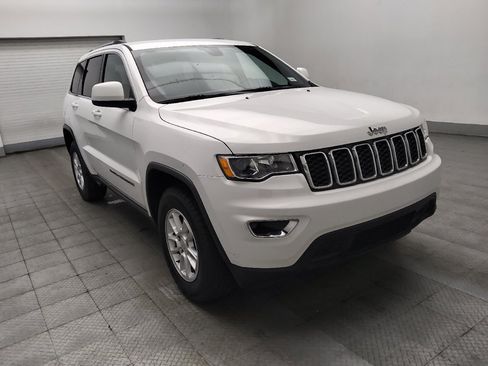 Used 2019 Jeep Grand Cherokee Laredo w/ Security & Convenience Group AWD/4WD image 13