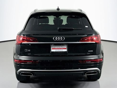 Used 2023 Audi Q5 2.0T Premium w/ Convenience Package AWD/4WD image 3