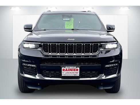 Used 2024 Jeep Grand Cherokee L Limited w/ Luxury Tech Group II AWD/4WD image 3