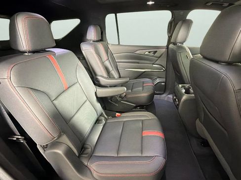 Certified 2024 Chevrolet Traverse RS FWD image 36