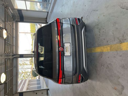 Used 2025 Volkswagen Taos SE image 22