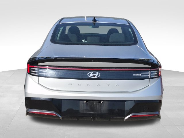 Used 2025 Hyundai Sonata SEL FWD image 32
