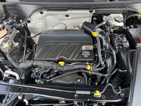 Used 2025 Buick Envista Preferred w/ Convenience I Package FWD image 30