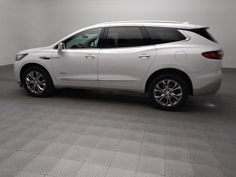Used 2018 Buick Enclave Avenir w/ Avenir Technology Package image 3