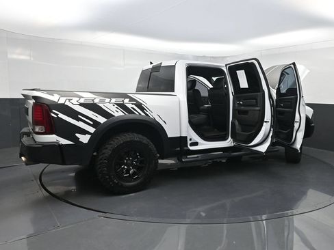 Used 2017 RAM 1500 Rebel w/ Luxury Group AWD/4WD image 38