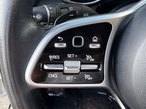 Used 2022 Mercedes-Benz GLC 300 image 24