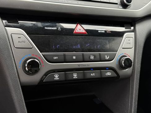Used 2017 Hyundai Elantra Limited w/ Limited Ultimate Package 09 FWD image 21