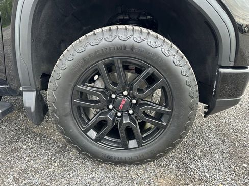 Used 2023 GMC Sierra 1500 Elevation w/ X31 Off-Road Package AWD/4WD image 24