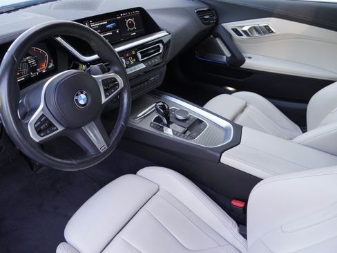 Used 2022 BMW Z4 sDrive30i w/ Dynamic Handling Package RWD image 9