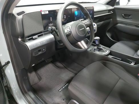New 2026 Hyundai Kona SE image 15