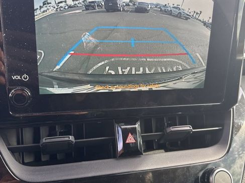 Used 2023 Toyota Corolla LE image 8