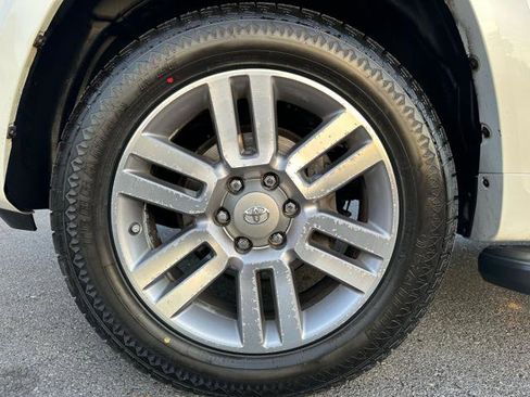 Used 2011 Toyota 4Runner Limited image 24