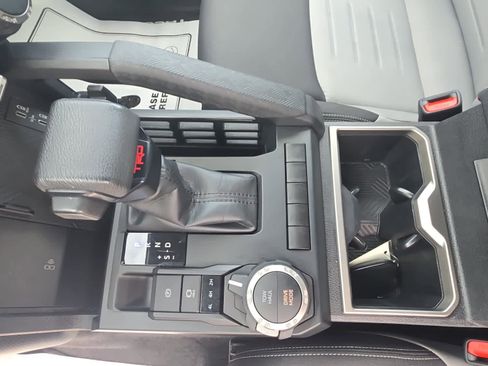 Used 2024 Toyota Tacoma TRD Sport w/ TRD Sport Upgrade Package image 31