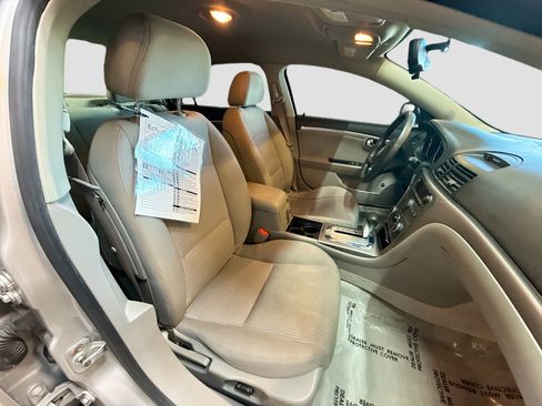 Used 2007 Saturn Aura XE w/ Enhanced Convenience Pkg image 27