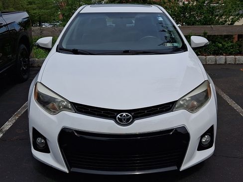 Used 2014 Toyota Corolla S FWD image 2