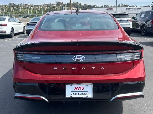 Used 2025 Hyundai Sonata SEL FWD image 5