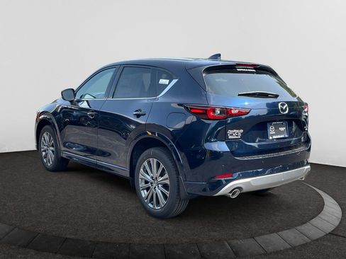 New 2025 MAZDA CX-5 Signature image 3