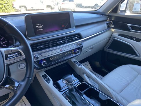 Used 2022 Kia Telluride EX image 23