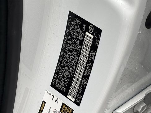 Used 2024 Toyota Prius XLE image 13