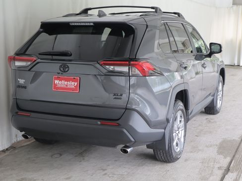 Used 2023 Toyota RAV4 XLE w/ Convenience Package AWD/4WD image 7