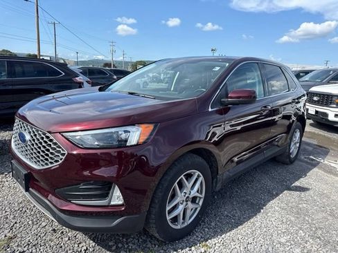 Used 2024 Ford Edge SEL w/ Convenience Package AWD/4WD image 2