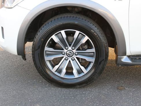 Used 2019 Nissan Armada SL w/ Premium Package image 18