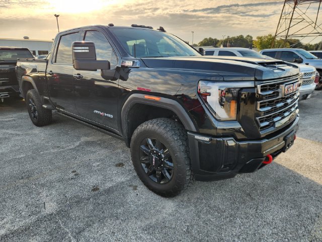 Used 2025 GMC Sierra 2500 AT4 w/ AT4 Premium Plus Package AWD/4WD image 1