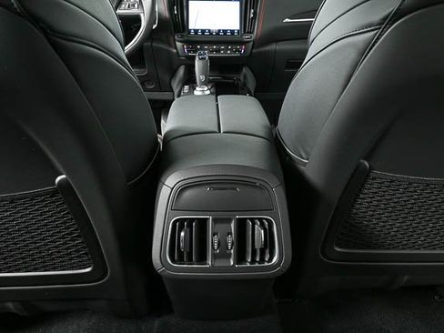 New 2024 Maserati Levante GT Ultima image 20