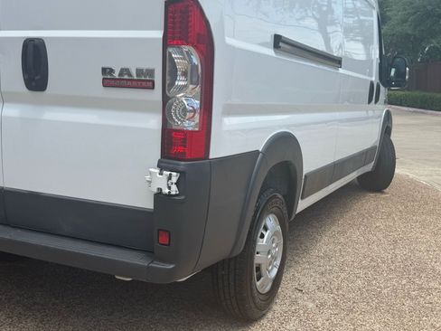 Used 2017 RAM ProMaster 2500 w/ Interior Convenience Group FWD image 4