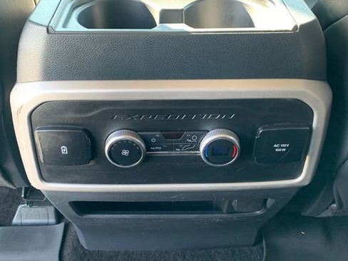 Certified 2022 Ford Expedition XLT w/ Equipment Group 202A image 20