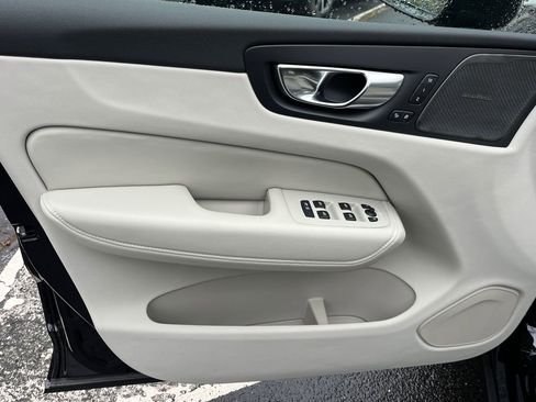 New 2026 Volvo XC60 T8 Ultra w/ Protection Package Premier AWD/4WD image 9