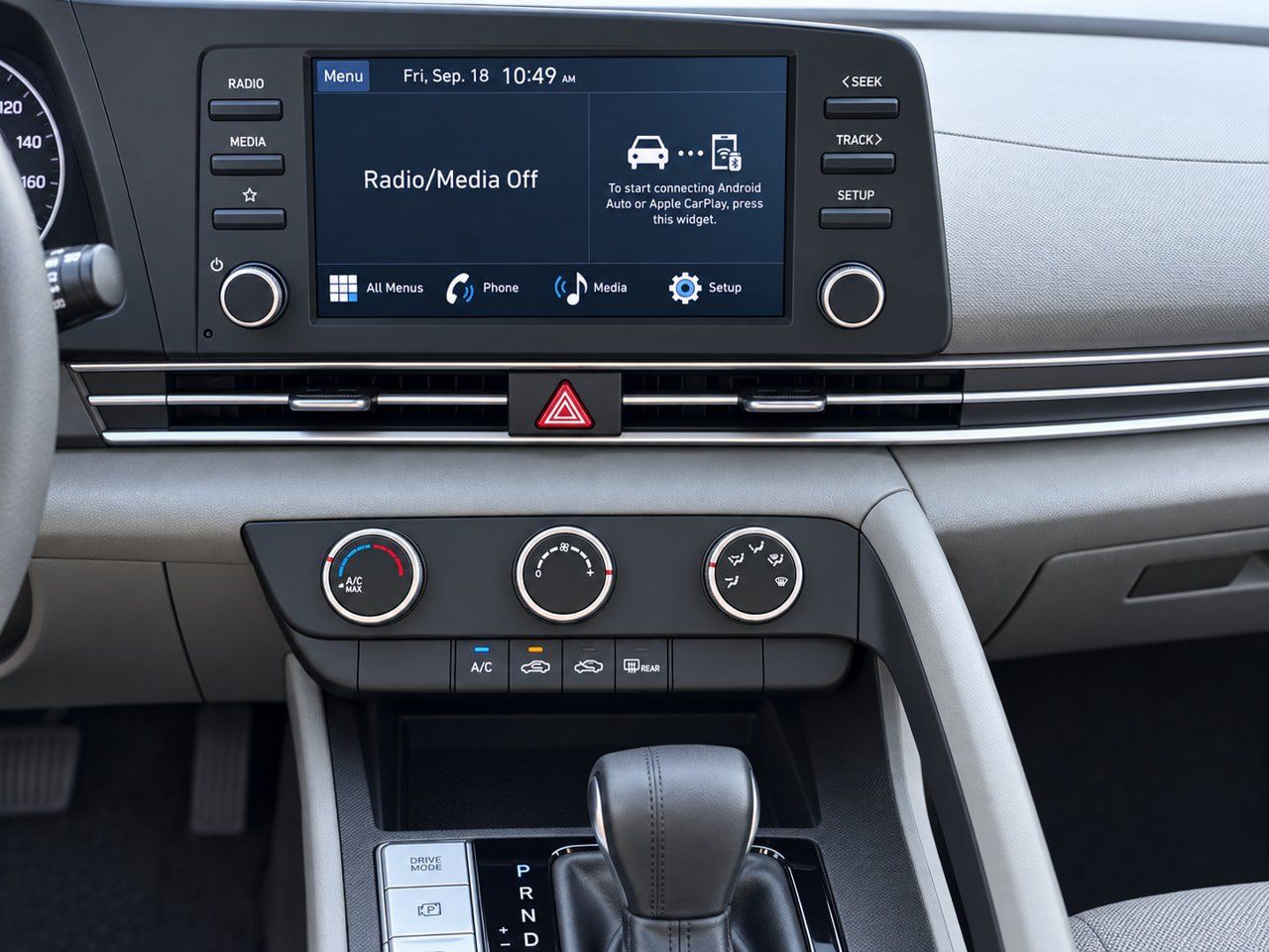 Used 2024 Hyundai Elantra SE FWD image 11