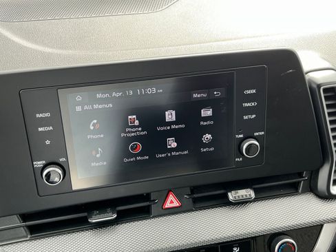 Used 2025 Kia Sportage LX FWD image 21