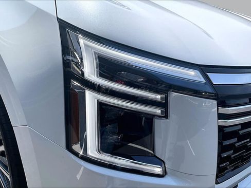 New 2026 Nissan Armada Platinum Reserve AWD/4WD image 13