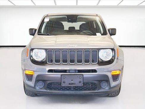 Used 2022 Jeep Renegade Sport image 2