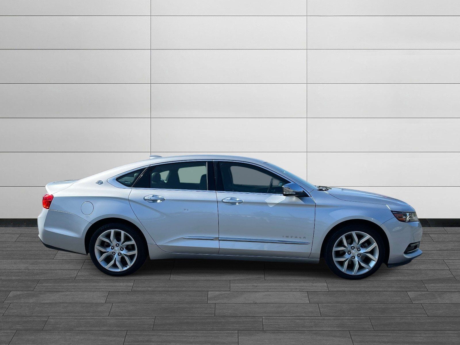 Used 2019 Chevrolet Impala Premier FWD image 2