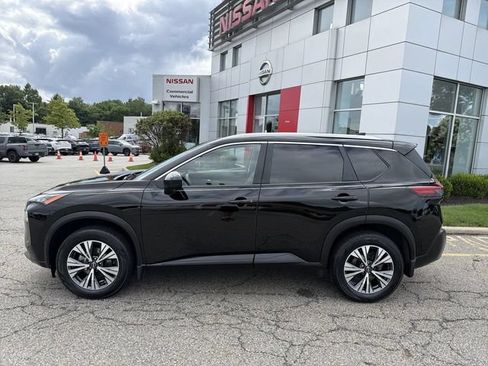 Certified 2023 Nissan Rogue SV w/ SV Premium B Package AWD/4WD image 5
