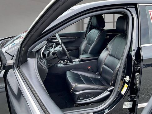 Used 2019 Chevrolet Impala Premier FWD image 26