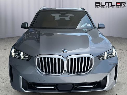 Certified 2024 BMW X5 sDrive40i w/ Premium Package RWD image 9