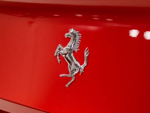 Used 2015 Ferrari California T RWD image 52