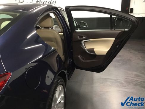 Used 2017 Buick Regal Premium w/ Driver Confidence Package #1 image 34